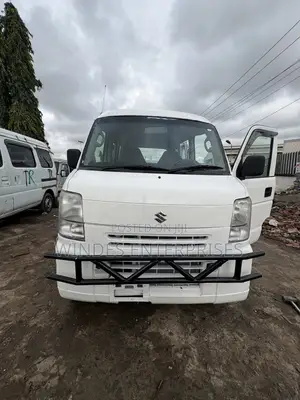 Suzuki Every 2012 White