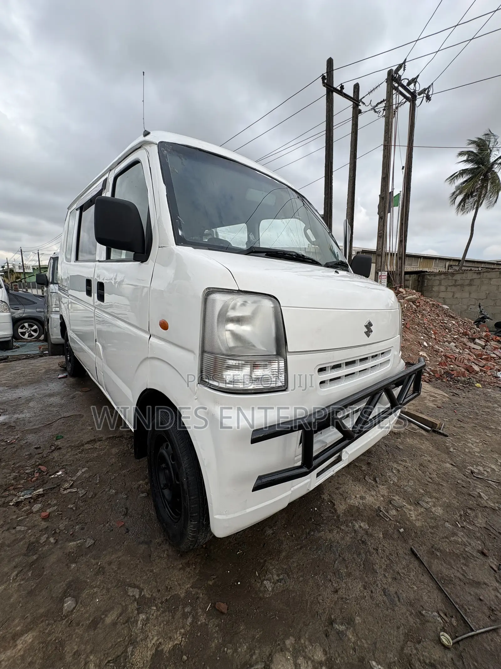 Suzuki Every 2012 White