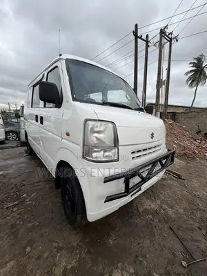 Suzuki Every 2012 White