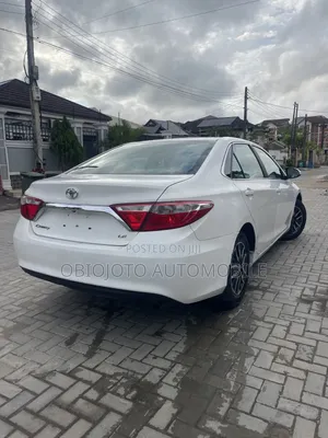 Toyota Camry 2017 White
