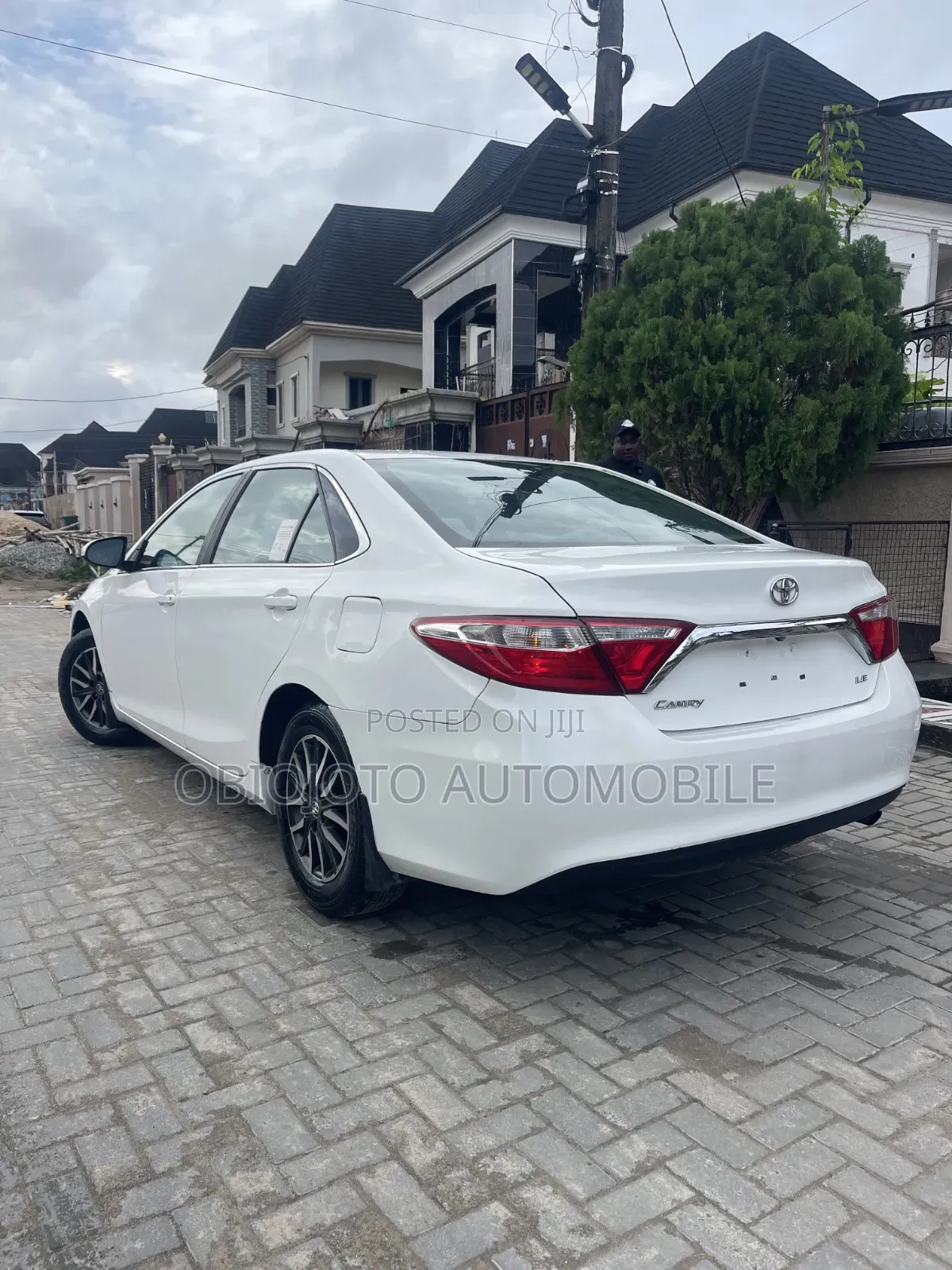 Toyota Camry 2017 White