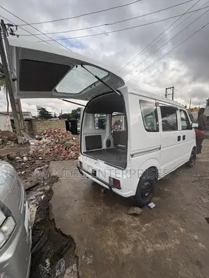 Suzuki Every 2012 White