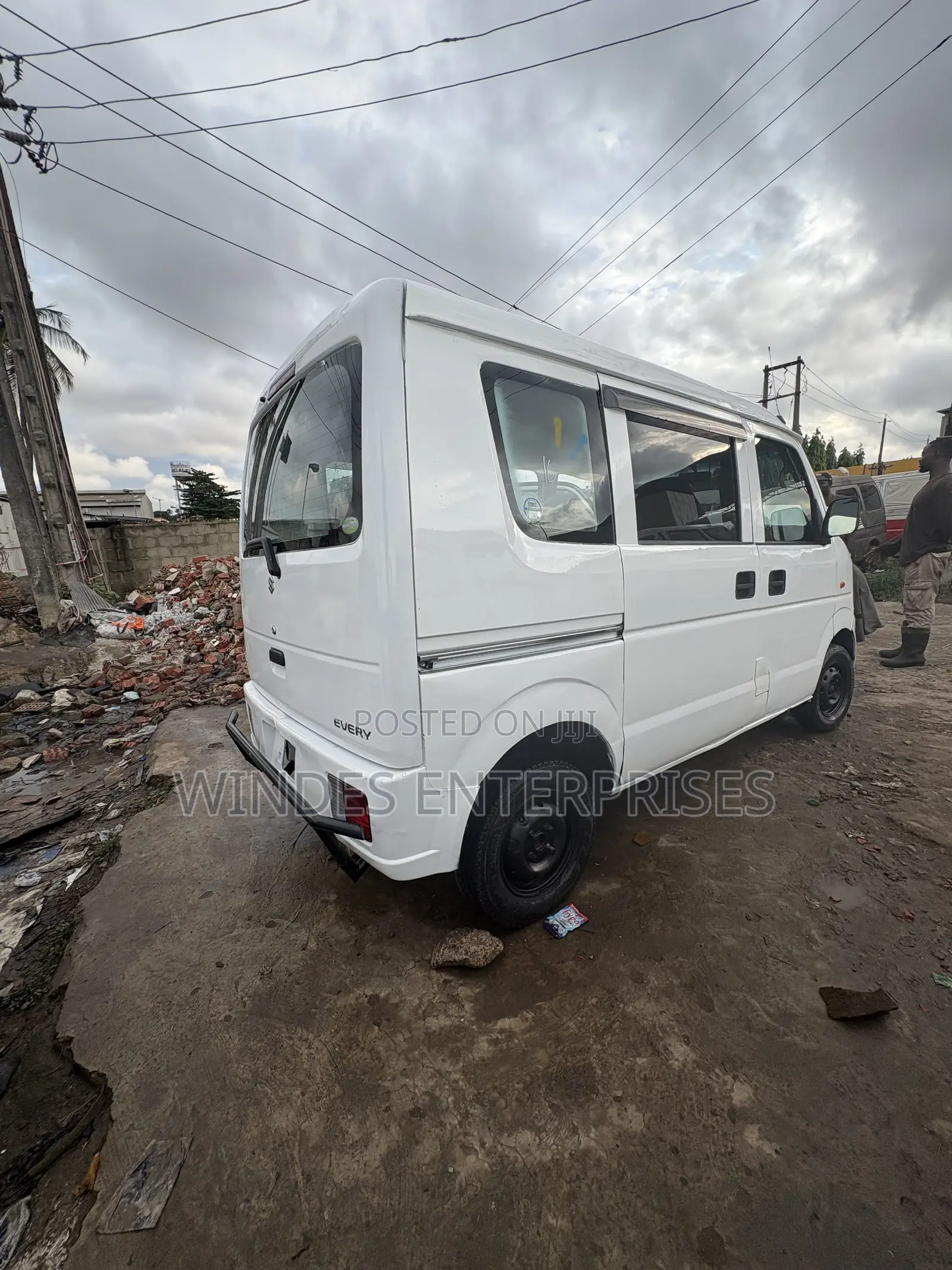 Suzuki Every 2012 White