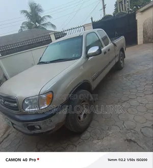 Toyota Tundra 2021 Gold