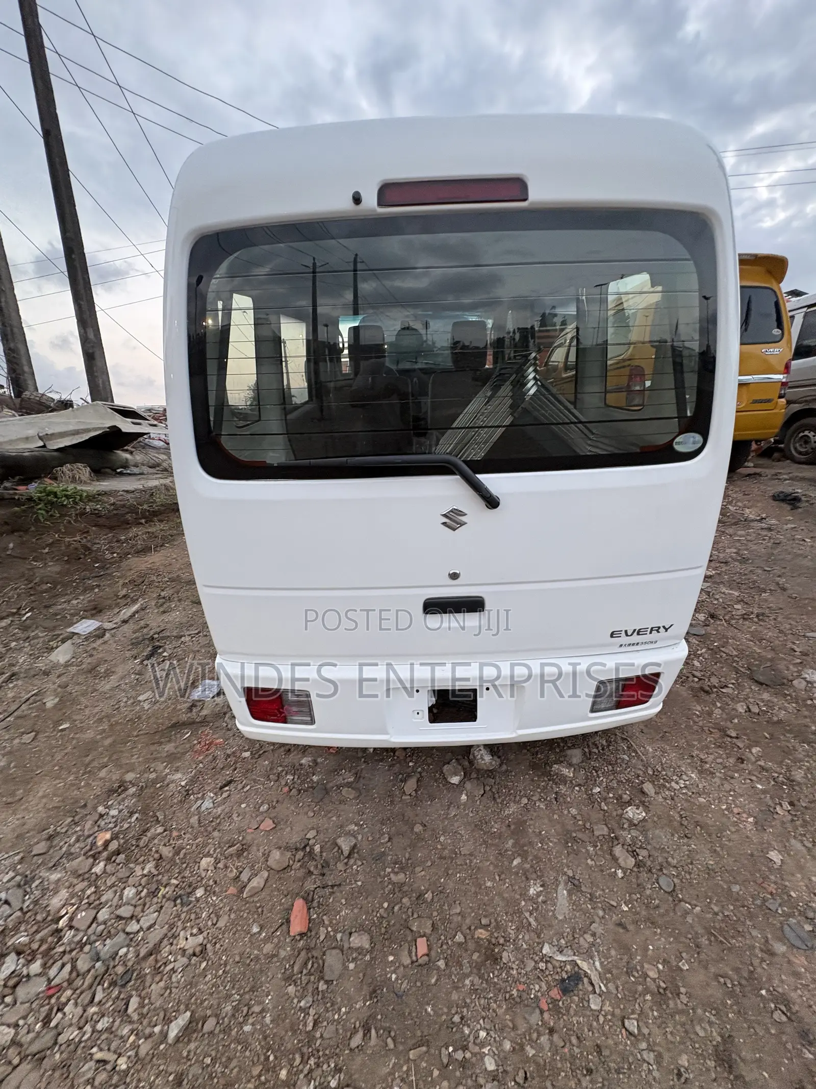 Suzuki Every 2012 White