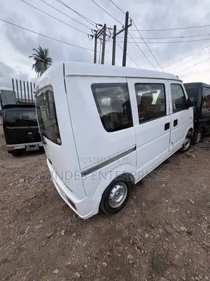 Suzuki Every 2012 White