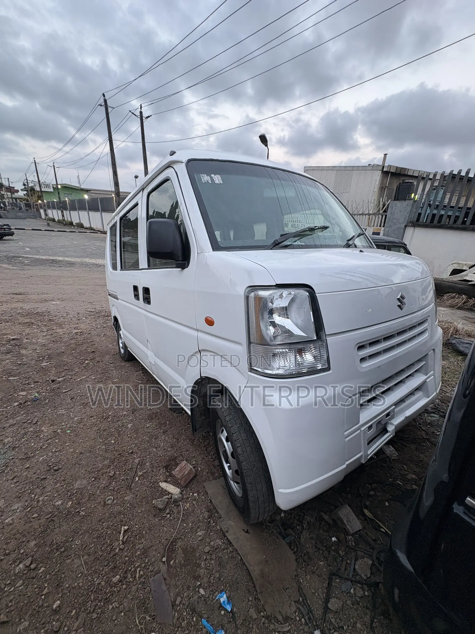 Suzuki Every 2012 White