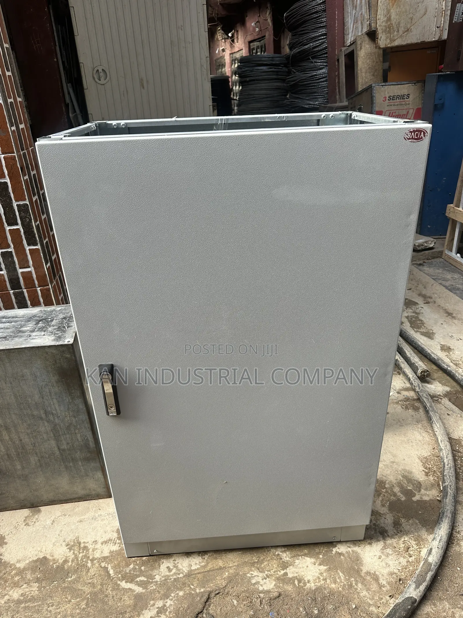 12000x800x800 Turkey Box Enclosure