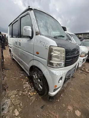 Suzuki Every 2015 White