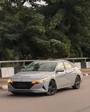 Hyundai Elantra SE 2021 Gray