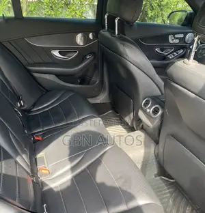 Mercedes-Benz C300 2015 Black