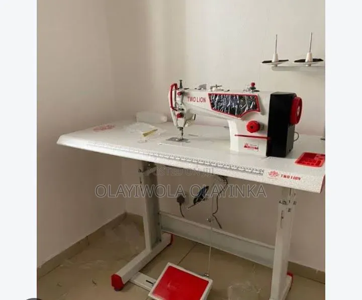 Industrial Sawing Machine