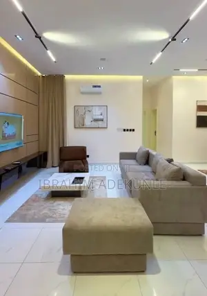 2 Bedrooms Shortlet Apartment