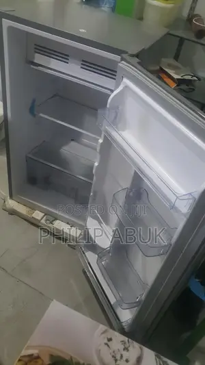 Bruhm Refrigerator
