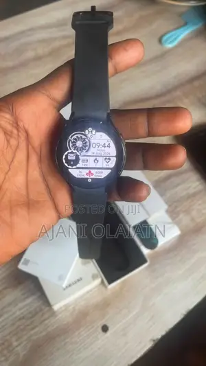 Samsung Galaxy Watch 4