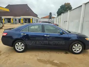 Toyota Camry LE 4dr Sedan (2.5L 4cyl 6AM) 2010 Blue