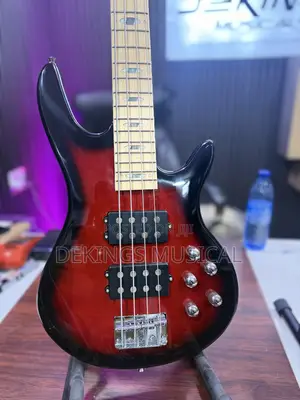 Professional Alvarez 4 Strings Bass Guitar