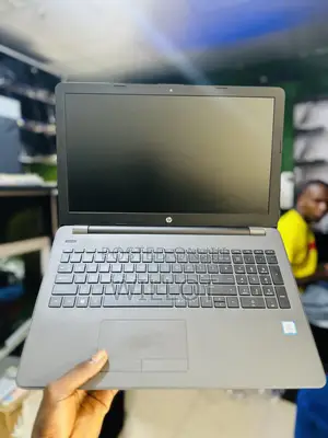 Laptop HP 250 G7 8GB Intel Core i5 SSD 128GB