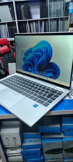 Laptop HP EliteBook 1040 G8 32GB Intel Core i3 SSD 256GB