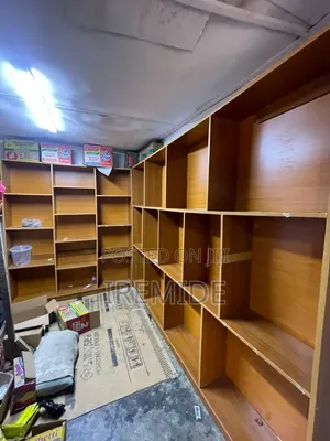 Quality Wooden Shop Display Shelves / Store Shelves for Sale