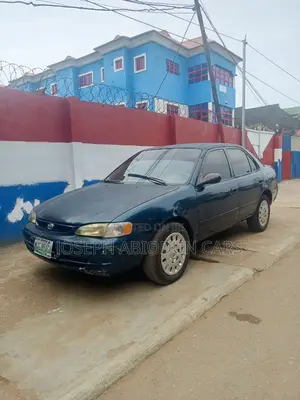 Toyota Corolla 2000 Green