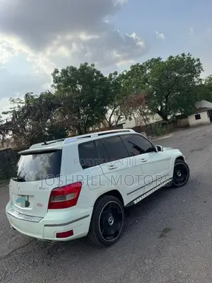 Mercedes-Benz GLK-Class 350 4MATIC 2011 Off white