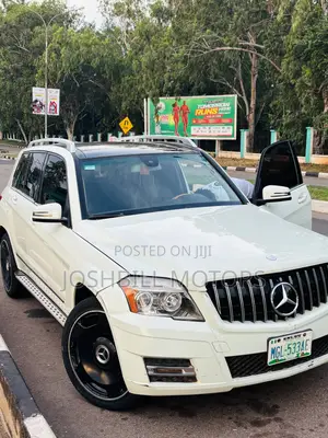 Mercedes-Benz GLK-Class 350 4MATIC 2011 Off white