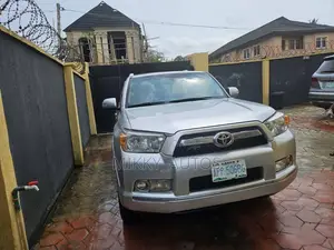 Toyota 4-Runner 2010 Silver