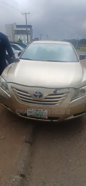 Toyota Camry 2008 Gold
