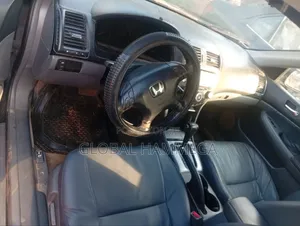 Honda Accord 2005 Gray