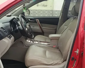 Toyota Highlander 2012 Red