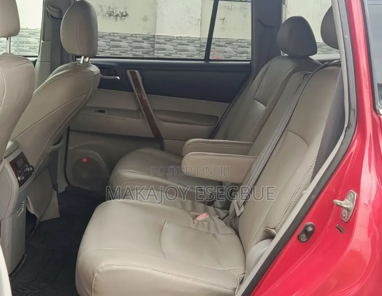 Toyota Highlander 2012 Red