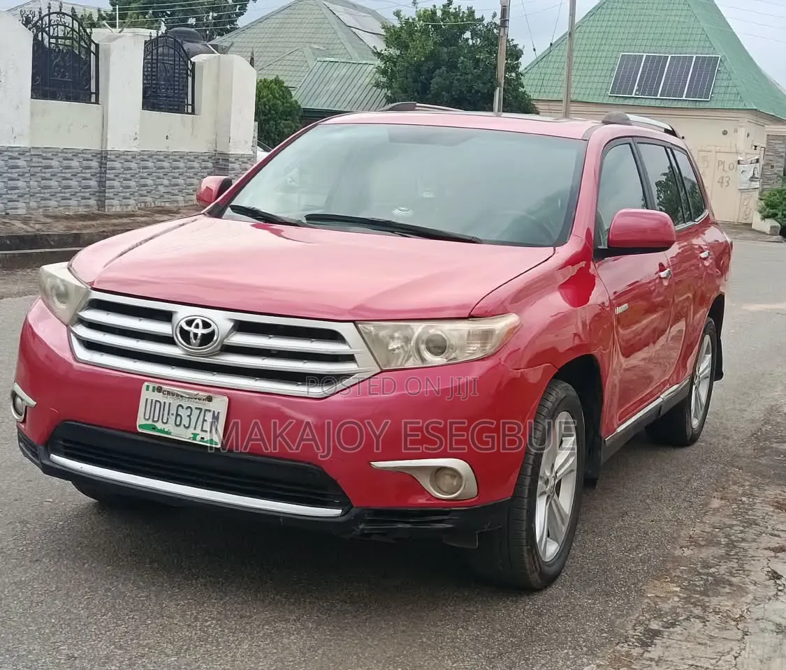 Toyota Highlander 2012 Red
