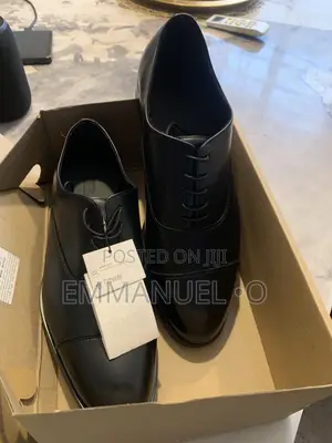 Brand New Zara Men's Oxford Dress Shoes – Size 43 (With Tags and Box)