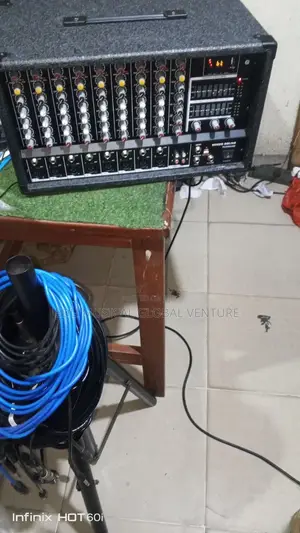 Heroes Mixer Amp