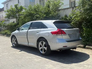 Toyota Venza 2011 Silver