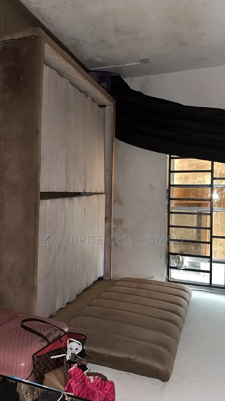 Bedframe 4/6