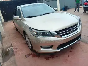 Honda Accord EX-L V-6 2dr Coupe FWD (3.5L 6cyl 6A) 2016 Gold
