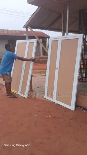Aluminum Door With Plastic Glass