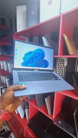 Laptop Asus 1015E 8GB Intel Core i3 SSD 128GB