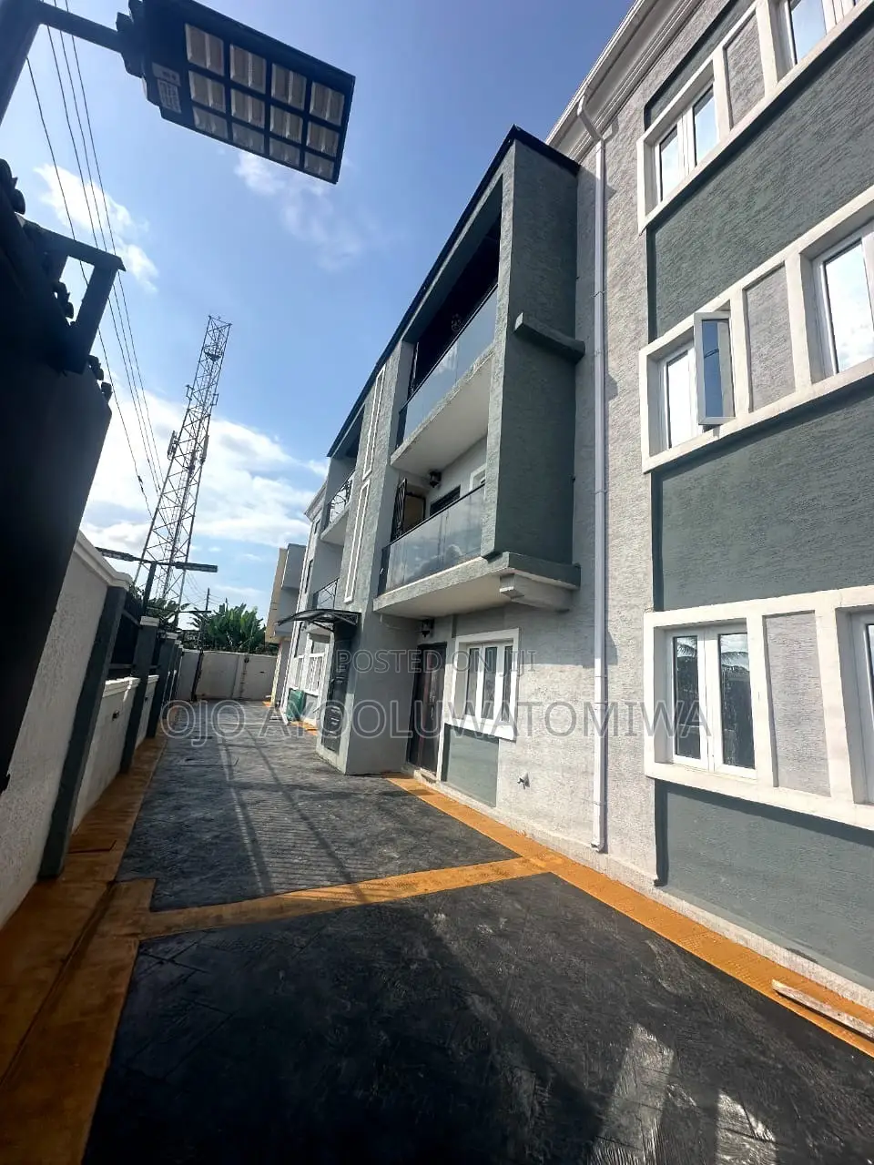 Fully Furnished 3 Bedroom Flat