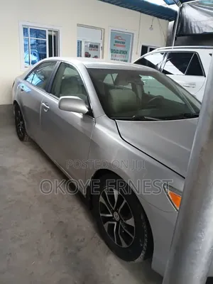 Toyota Camry 2010 Silver