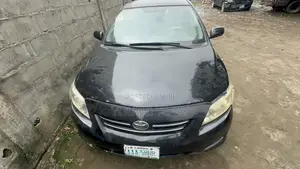 Toyota Corolla LE 4dr Sedan (1.8L 4cyl 4A) 2010 Black