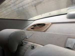 Toyota Camry 2005 Gray