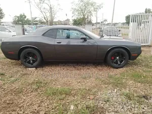 Dodge Challenger 2016