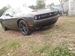 Dodge Challenger 2016
