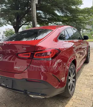 Mercedes-Benz GLE-Class 2023 Red
