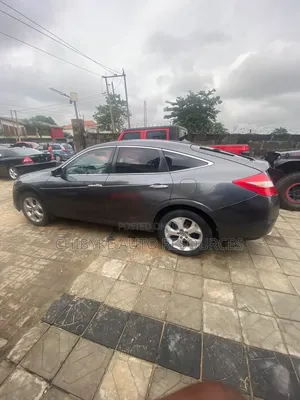 Honda Crosstour 2012 Gray