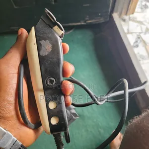 Barbing Clippers