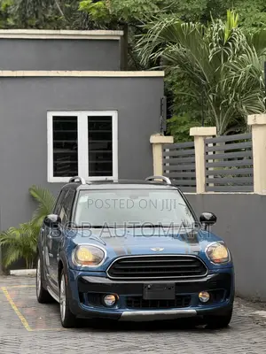 Mini Countryman 2018 Blue